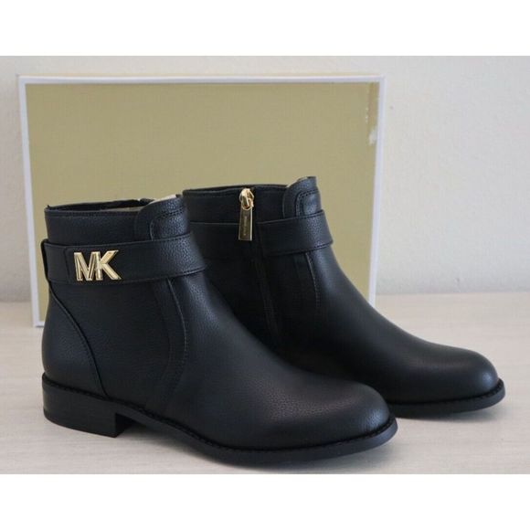 MICHAEL Michael Kors Women's 5M Black Faux Leather Jilly Flat Bootie $112 - Picture 3 of 10